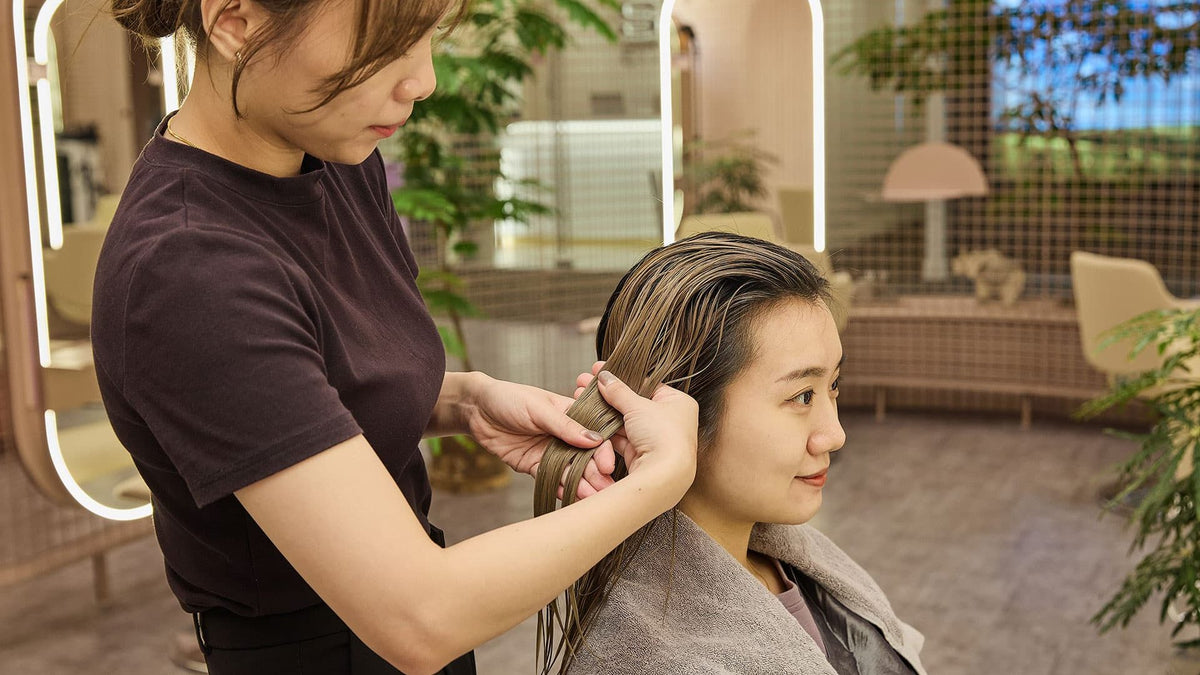 TCL-WL-Cuticle-Massage-2